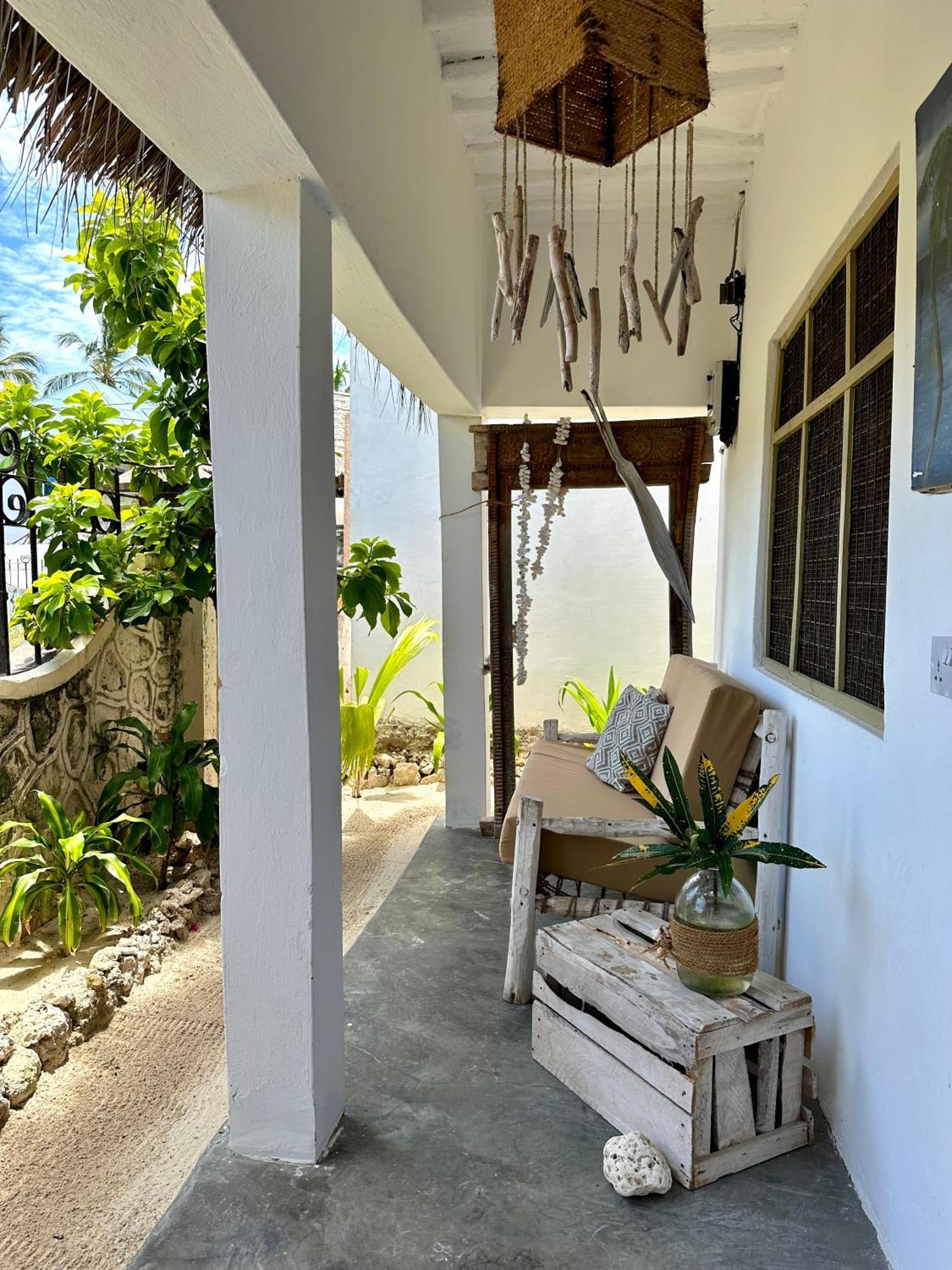 Bed and breakfast Mlango Paje House II Extérieur photo