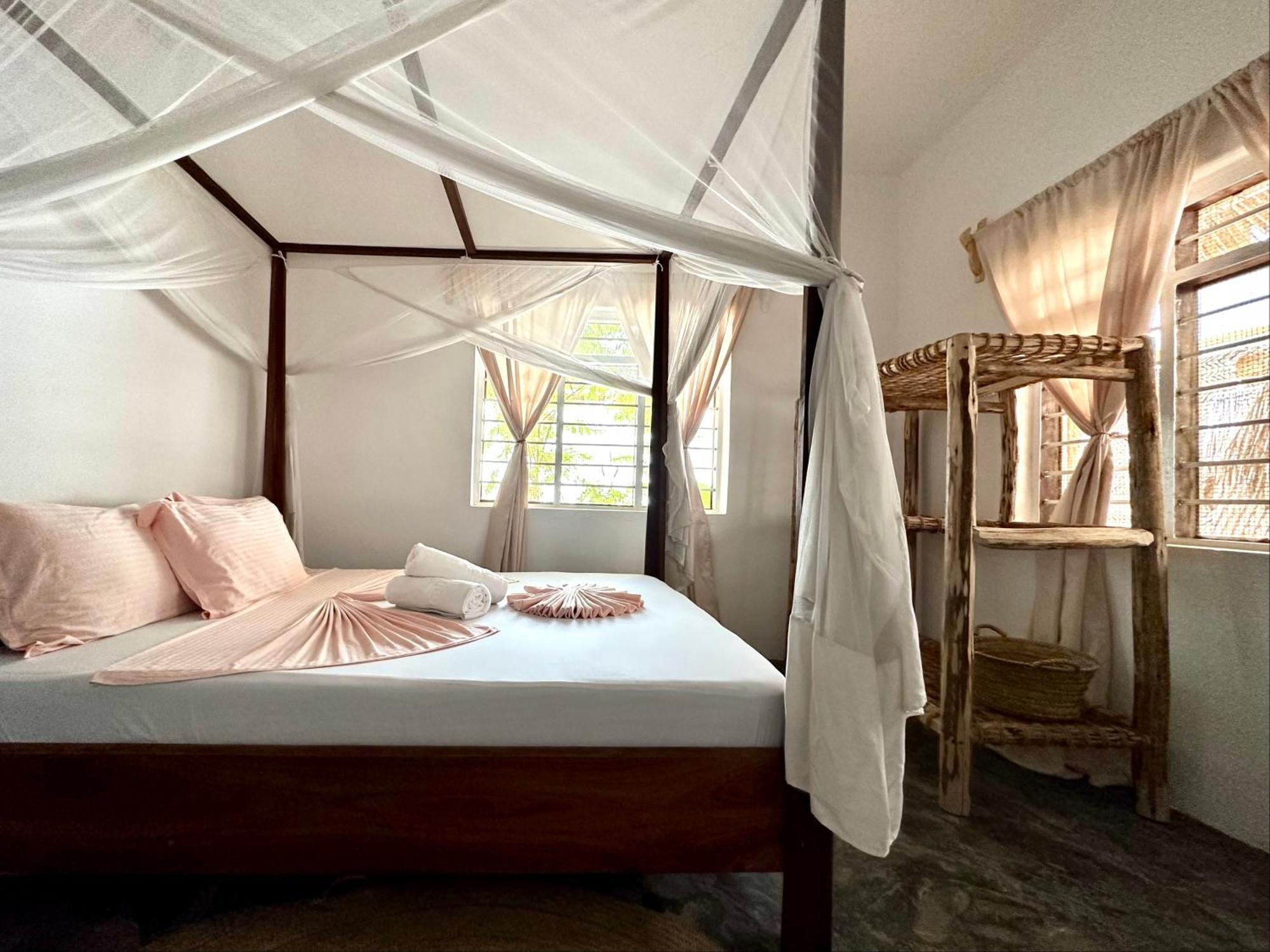 Bed and breakfast Mlango Paje House II Extérieur photo